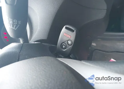 2013 Honda Fit from USA, damaged, VIN JHMGE8H37DC077416